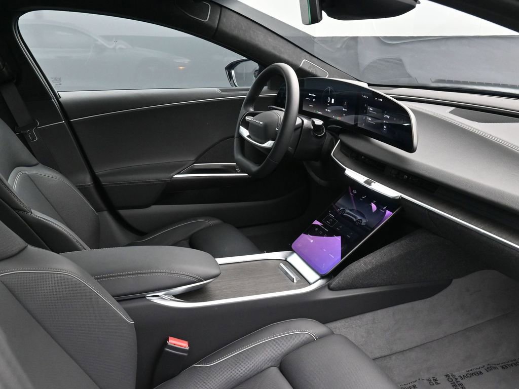 Used 2025 Lucid Air Touring image 2