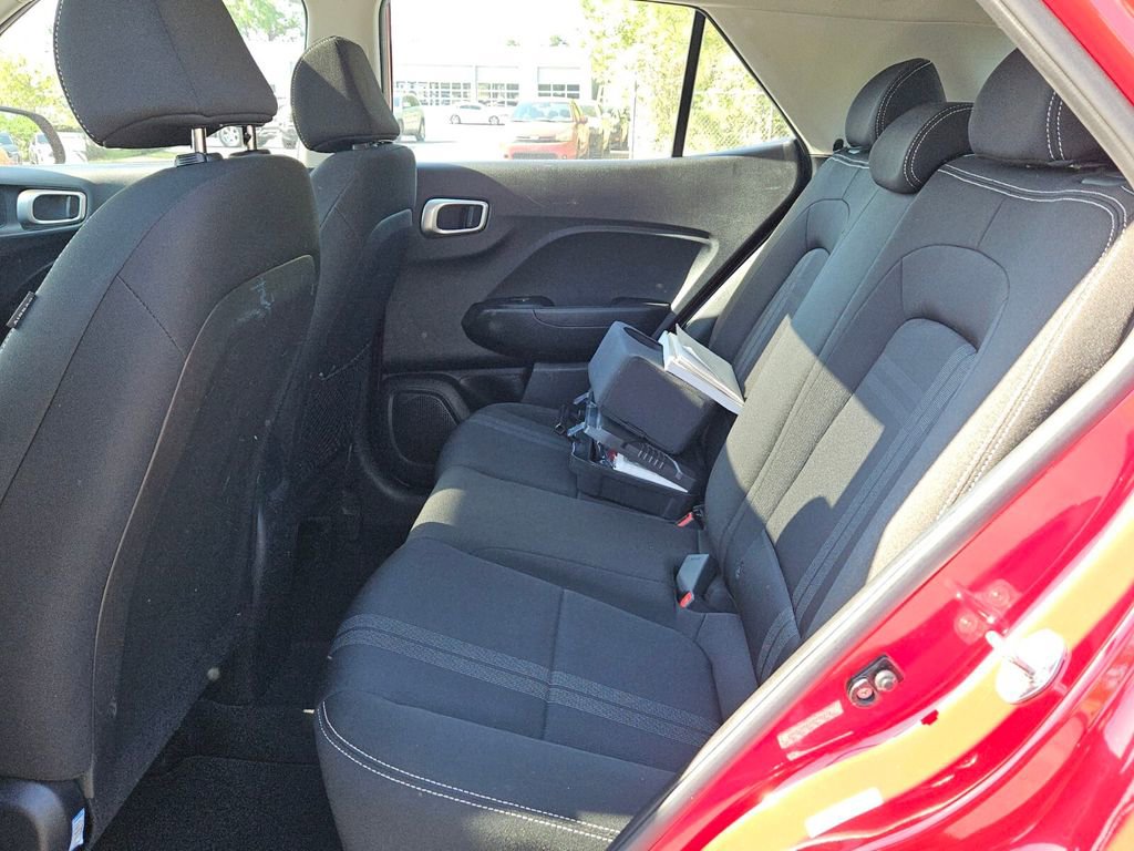 Used 2022 Hyundai Venue SEL w/ Cargo Package FWD image 11