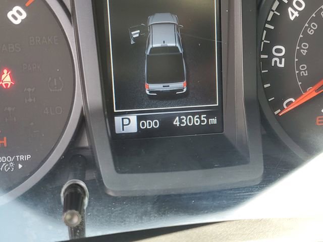 Used 2022 Toyota Tacoma SR image 25