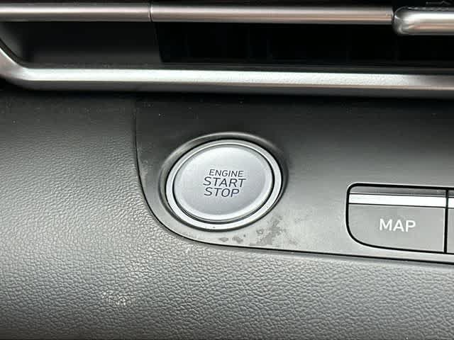 Used 2023 Hyundai Elantra SEL w/ Convenience Package FWD image 10