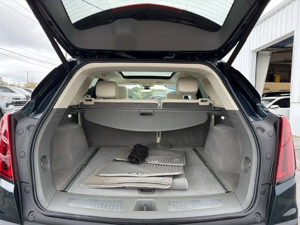 Used 2024 Cadillac XT5 Premium Luxury w/ Technology Package FWD image 11