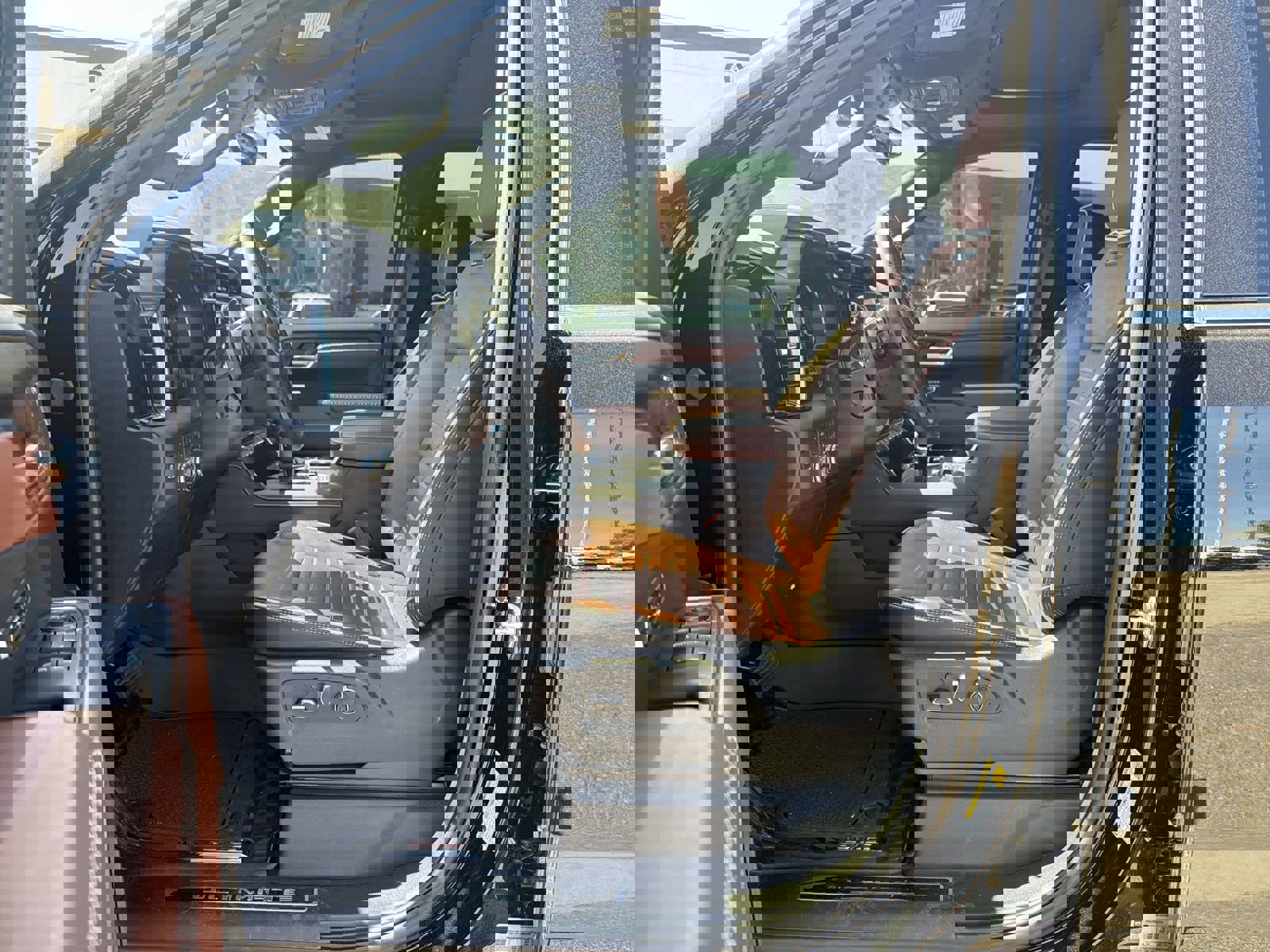 Used 2025 GMC Sierra 1500 Denali Ultimate image 24