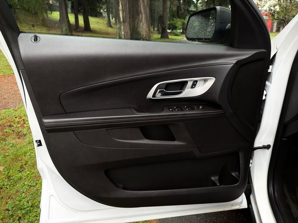Used 2015 Chevrolet Equinox LS image 21