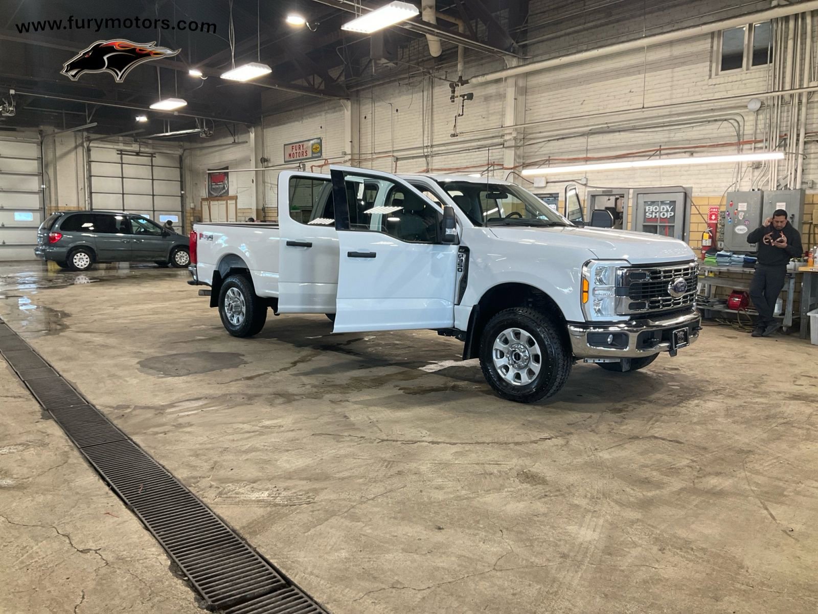Used 2024 Ford F350 XLT w/ FX4 Off-Road Package image 31