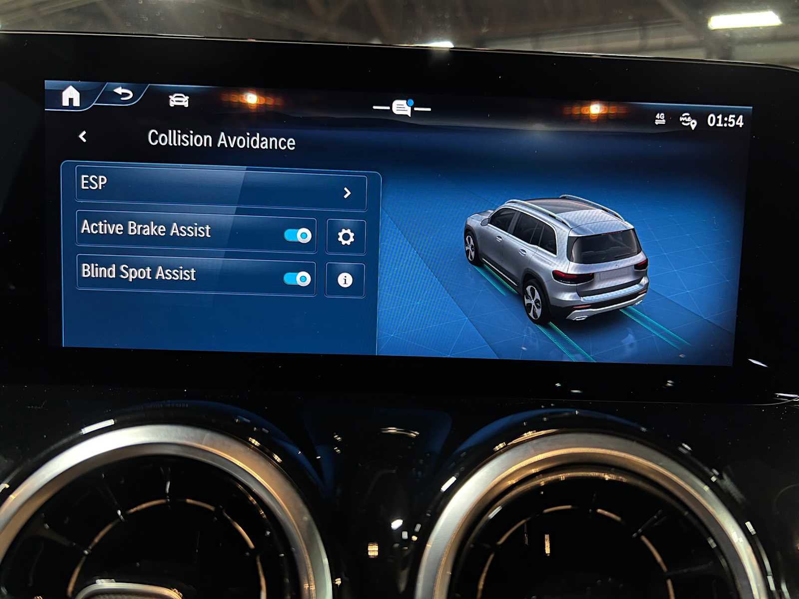 Certified 2025 Mercedes-Benz GLB 250 4MATIC image 34