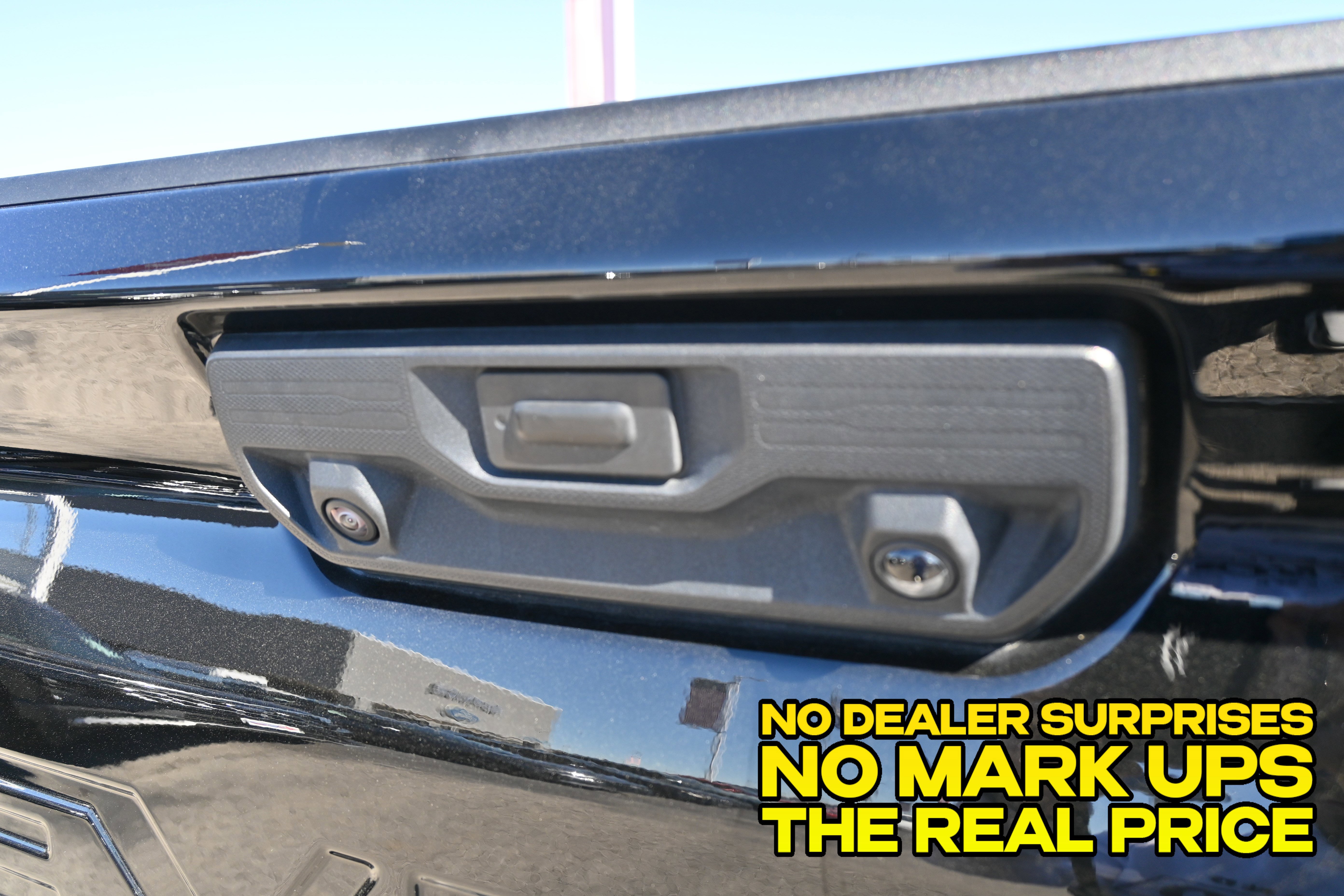 Used 2025 Chevrolet Silverado 2500 LT w/ Texas Edition image 6