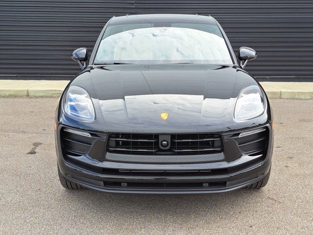 New 2026 Porsche Macan image 10