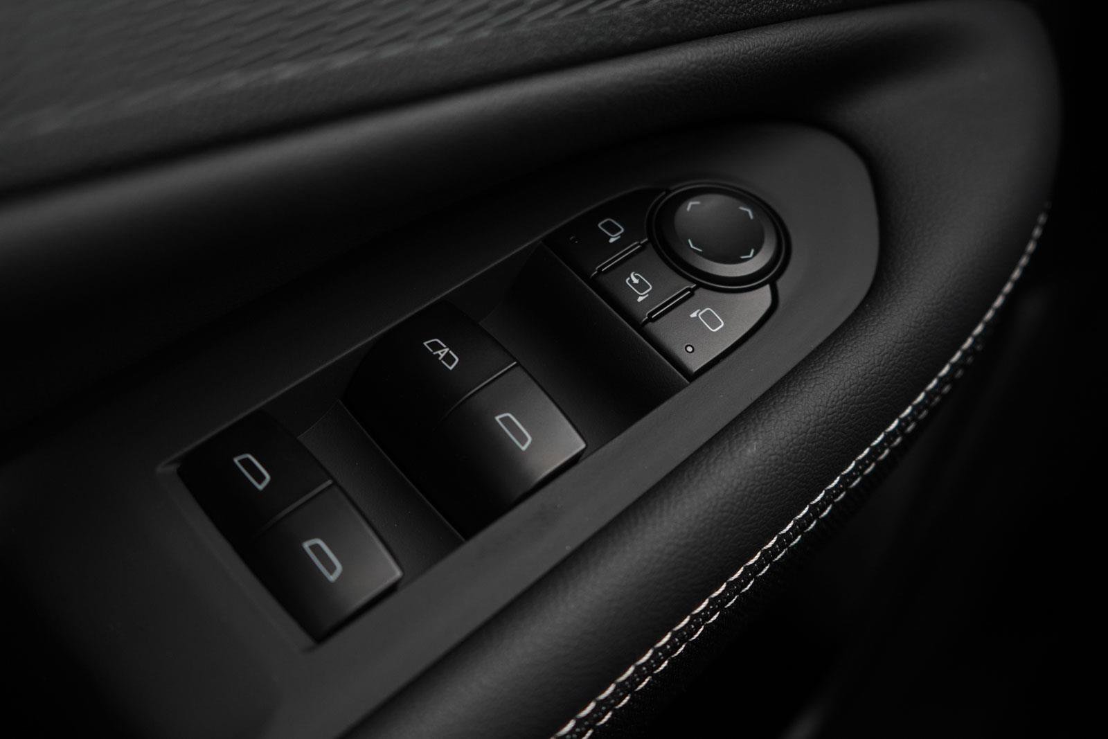 New 2025 Chevrolet Blazer EV LT image 13