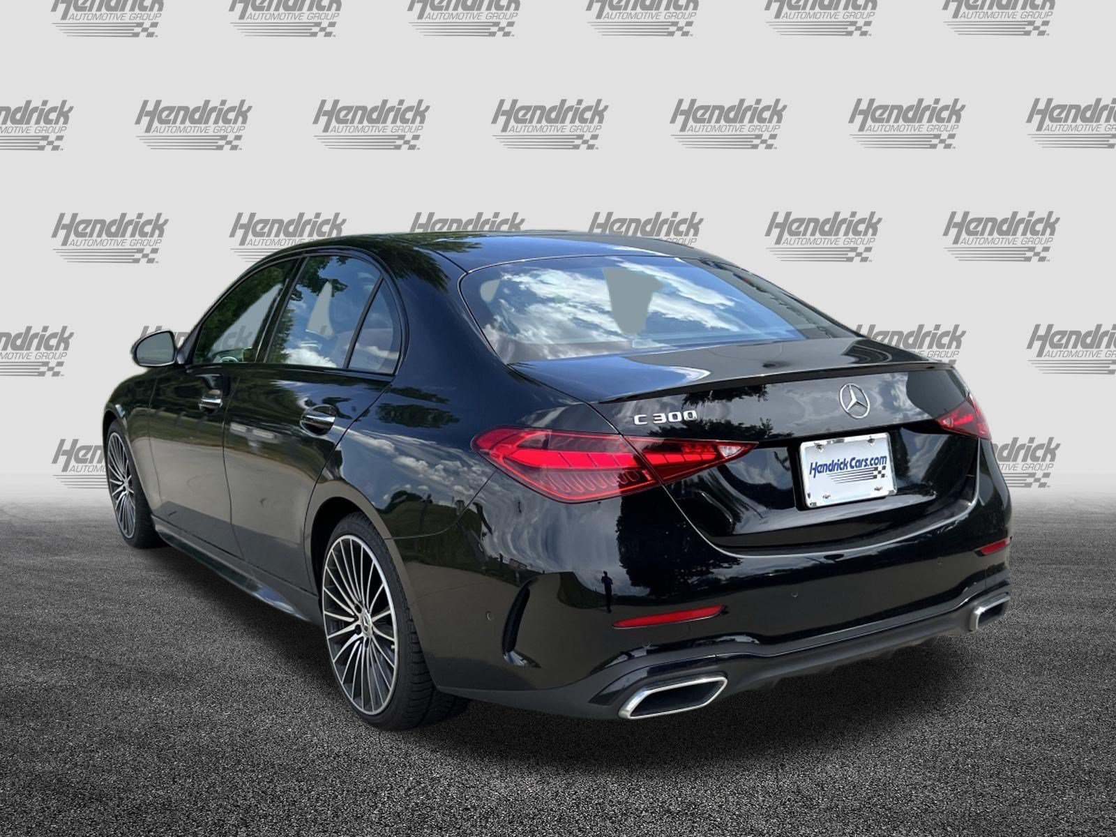 Used 2023 Mercedes-Benz C 300 Sedan image 9