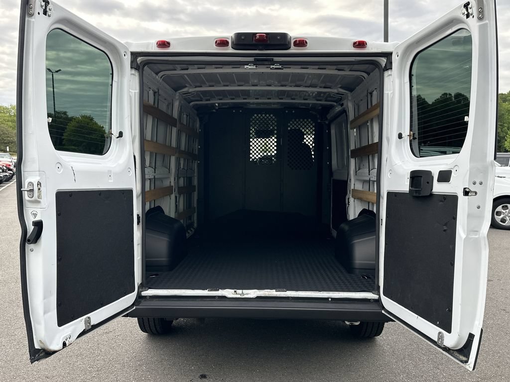 Used 2025 RAM ProMaster 2500 w/ U-Haul Equipment Group FWD image 14