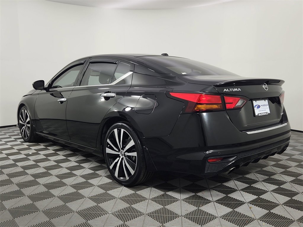 Used 2020 Nissan Altima 2.0 Platinum image 3