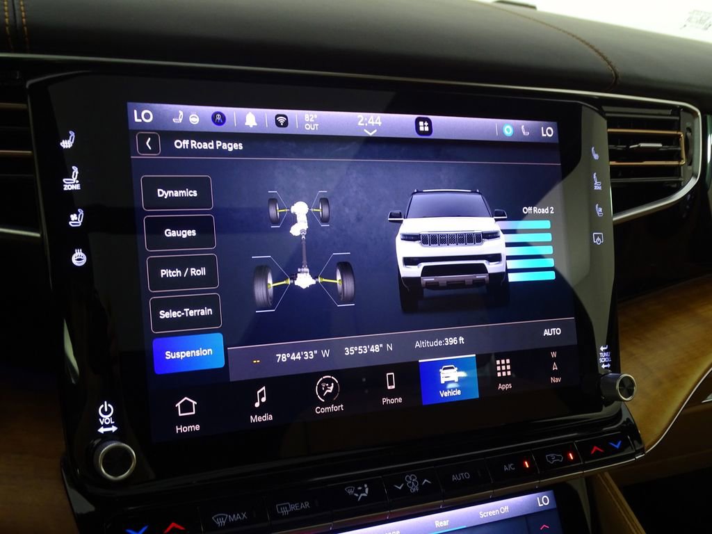 New 2024 Jeep Grand Wagoneer L Series III w/ Rear Seat Video Group 1 image 34