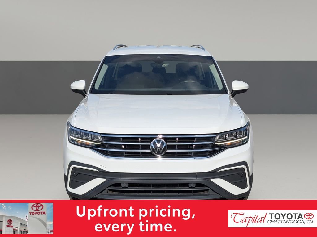 Used 2022 Volkswagen Tiguan SE FWD image 3