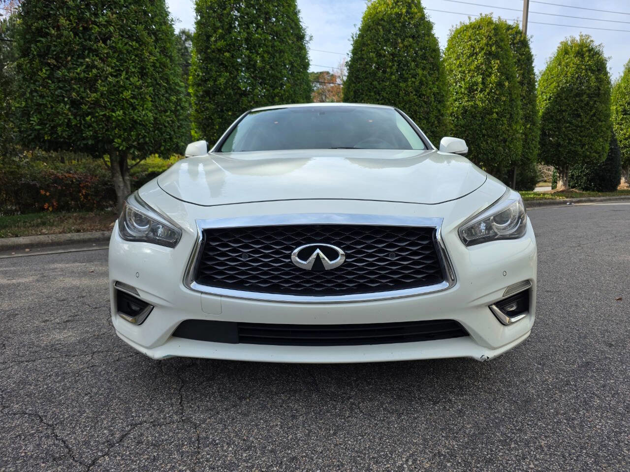 Used 2018 INFINITI Q50 Luxe w/ Essential Package (3.0T Luxe) image 8