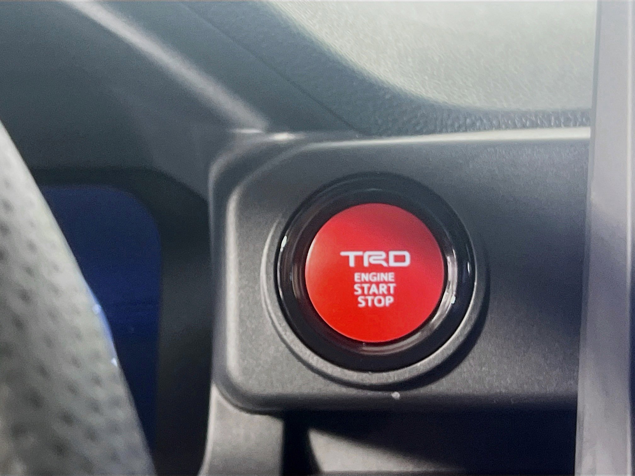 Used 2025 Toyota Tacoma TRD Off-Road AWD/4WD image 24