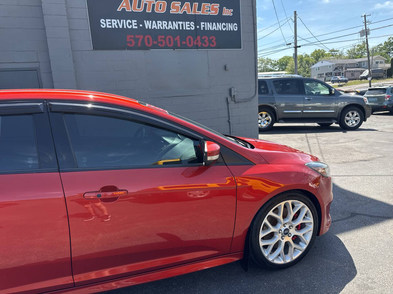 Used 2018 Ford Focus ST FWD image 10
