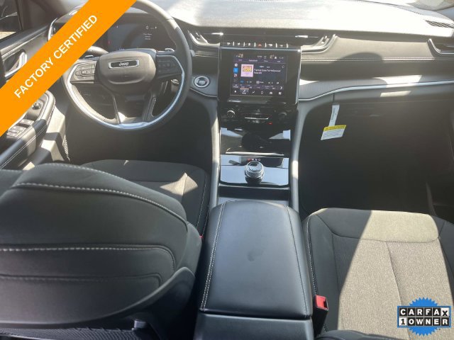 Certified 2025 Jeep Grand Cherokee Laredo w/ Luxury Tech Group I AWD/4WD image 17