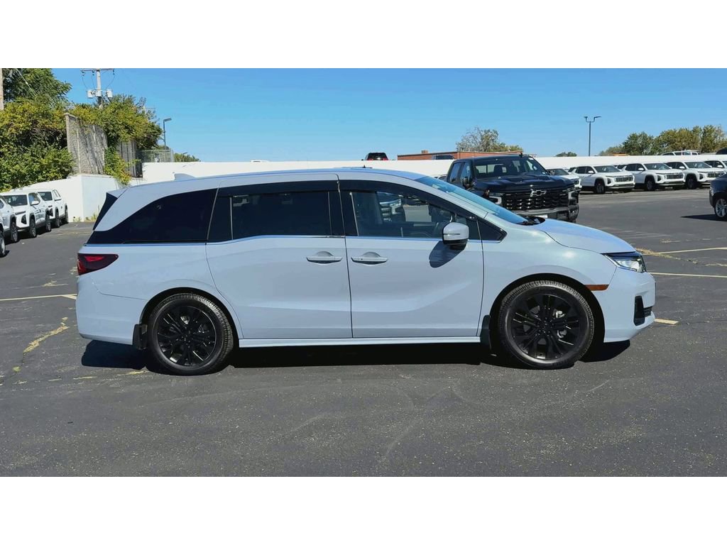 Used 2025 Honda Odyssey Elite image 9