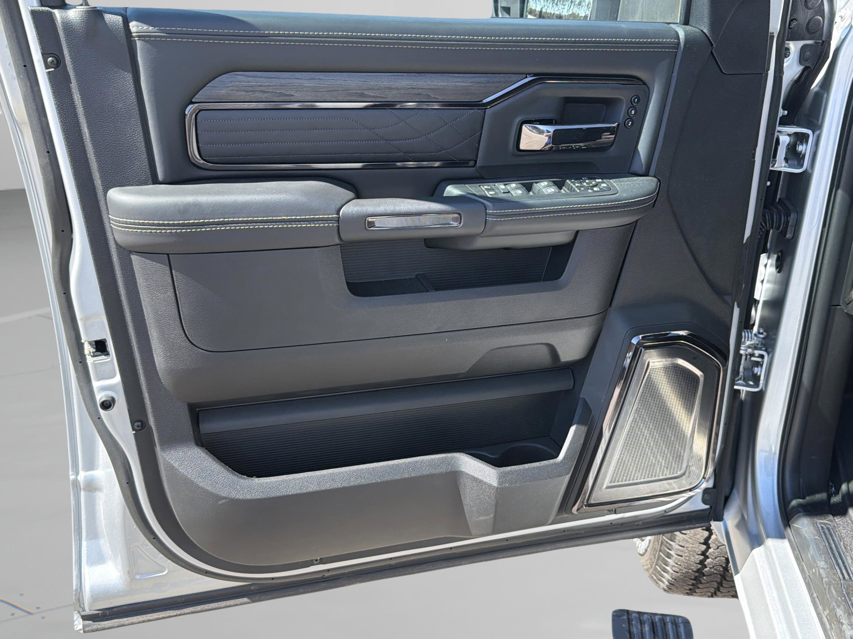 New 2026 RAM 3500 Limited image 25