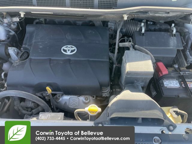Used 2011 Toyota Sienna LE w/ Towing Pkg image 28