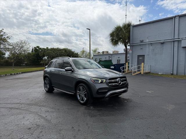 Used 2020 Mercedes-Benz GLE 350 4MATIC w/ Premium Package image 8