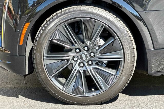 Certified 2024 Cadillac Lyriq Sport w/ LPO, Floor Liner Package AWD/4WD image 25