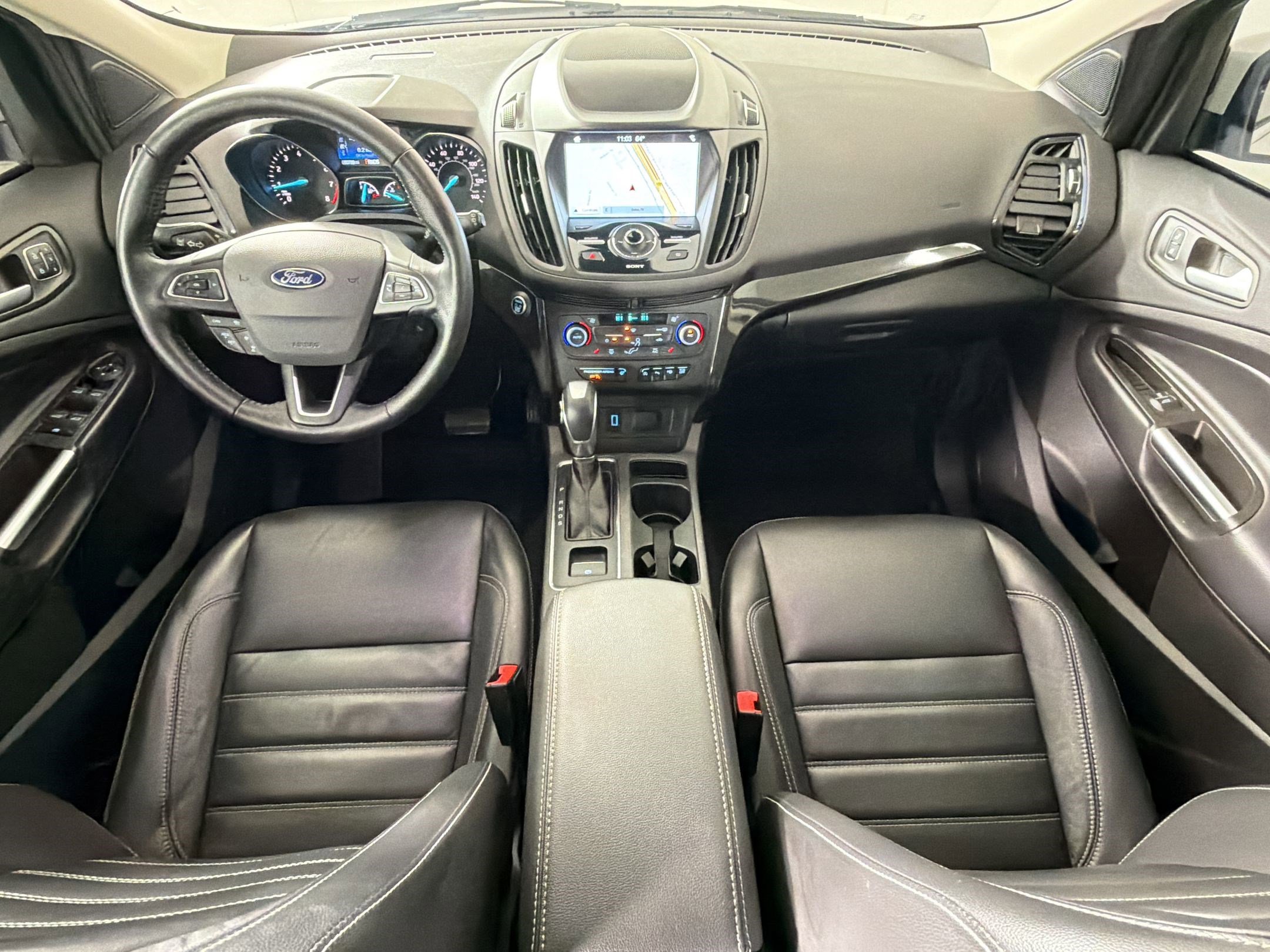 Used 2019 Ford Escape Titanium image 27