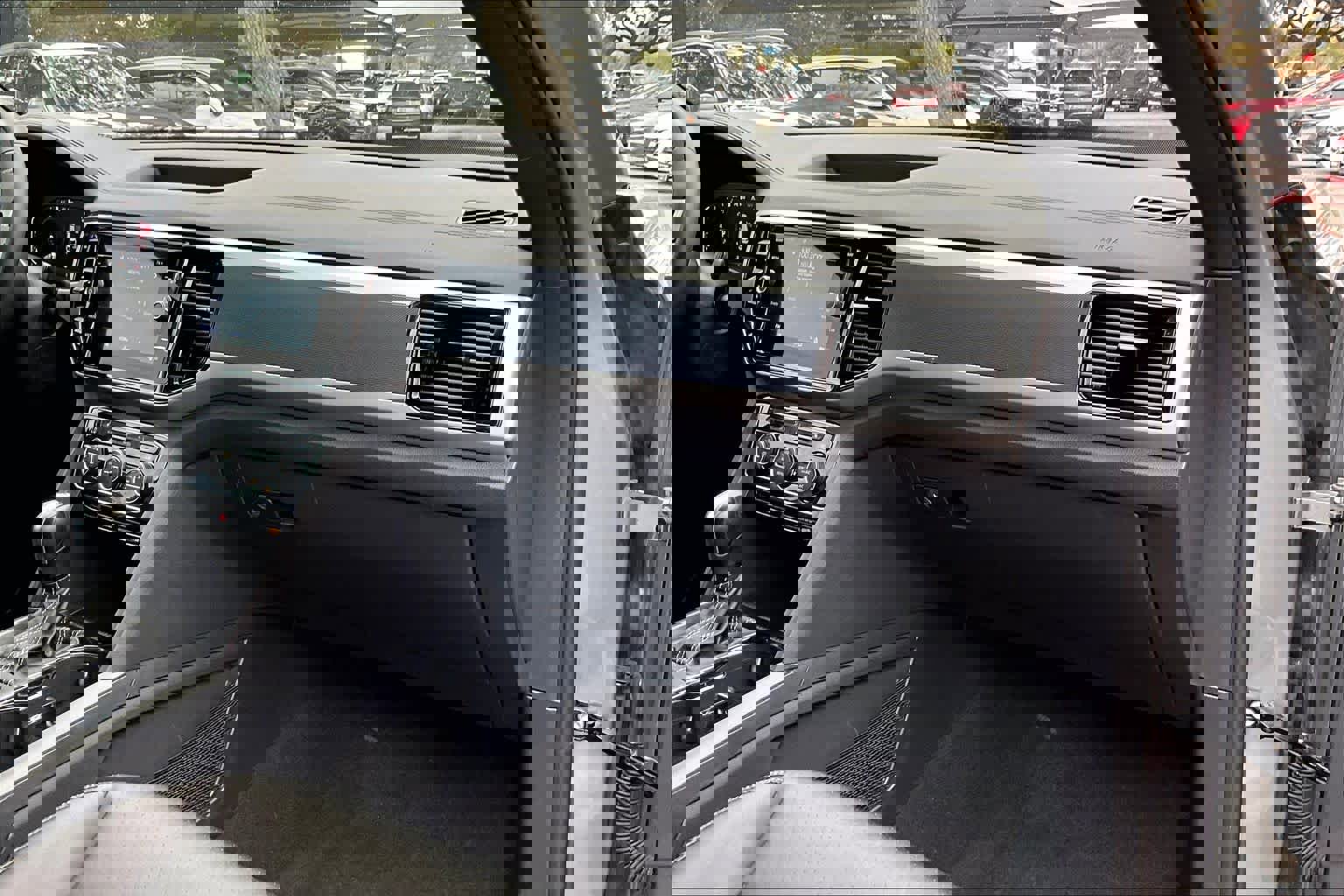 Used 2023 Volkswagen Atlas Cross Sport SEL image 19