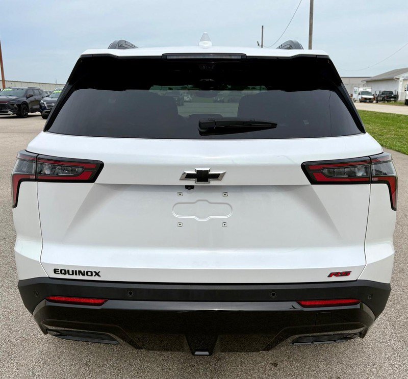Used 2025 Chevrolet Equinox RS w/ Safety and Technology Package FWD image 5