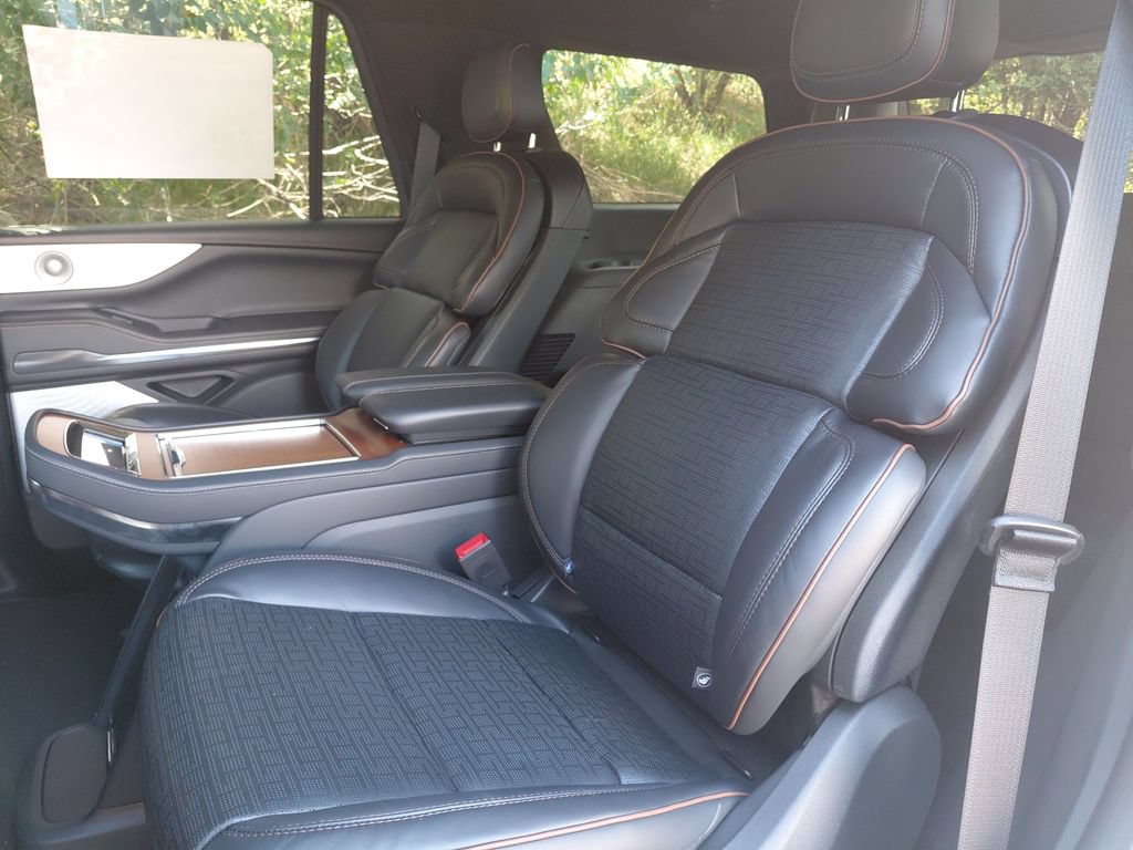 New 2026 Lincoln Navigator Black Label AWD/4WD image 24