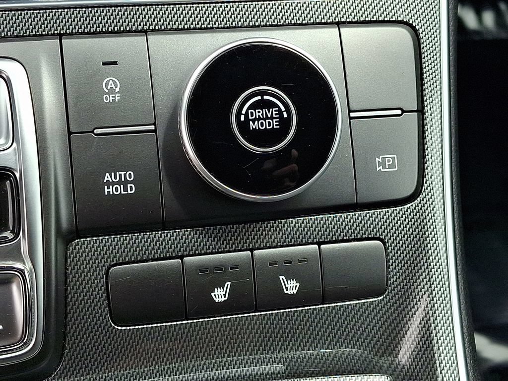 Used 2023 Hyundai Santa Fe SEL FWD image 18