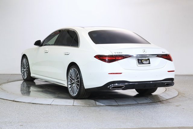 Used 2023 Mercedes-Benz S 580 4MATIC Sedan image 2