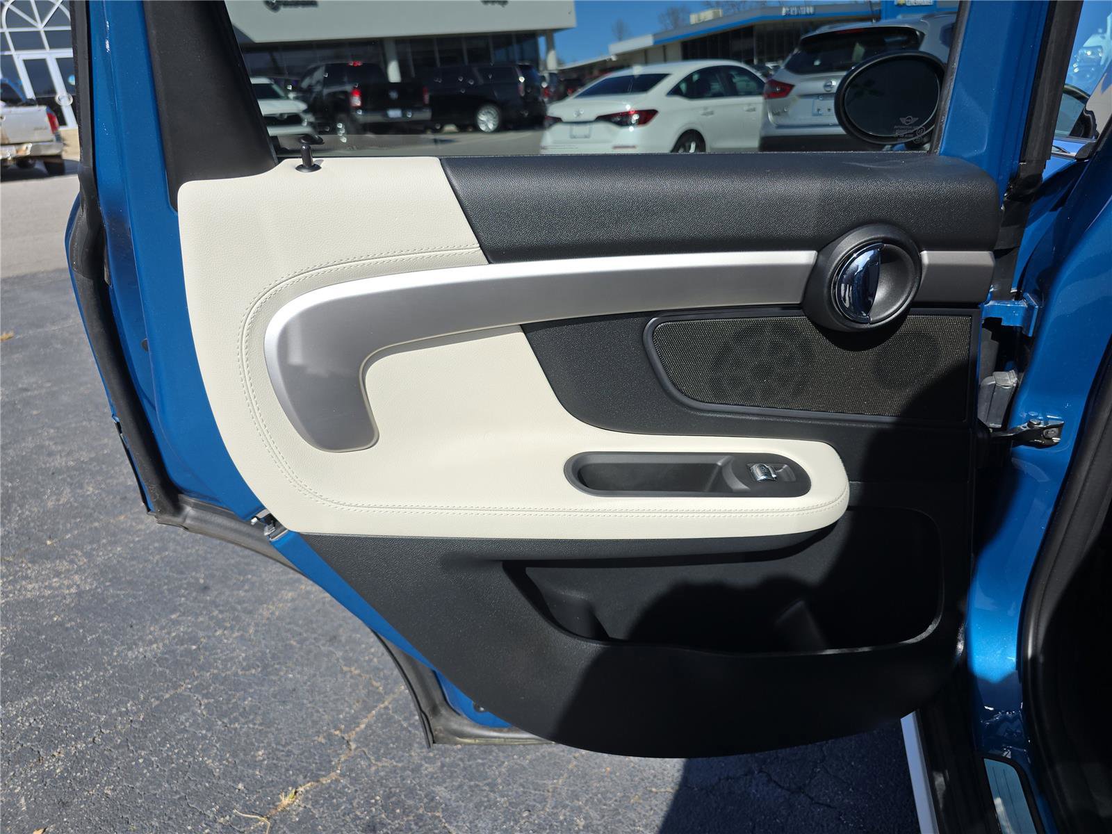 Used 2021 MINI Cooper Countryman SE w/ Premium Package image 14