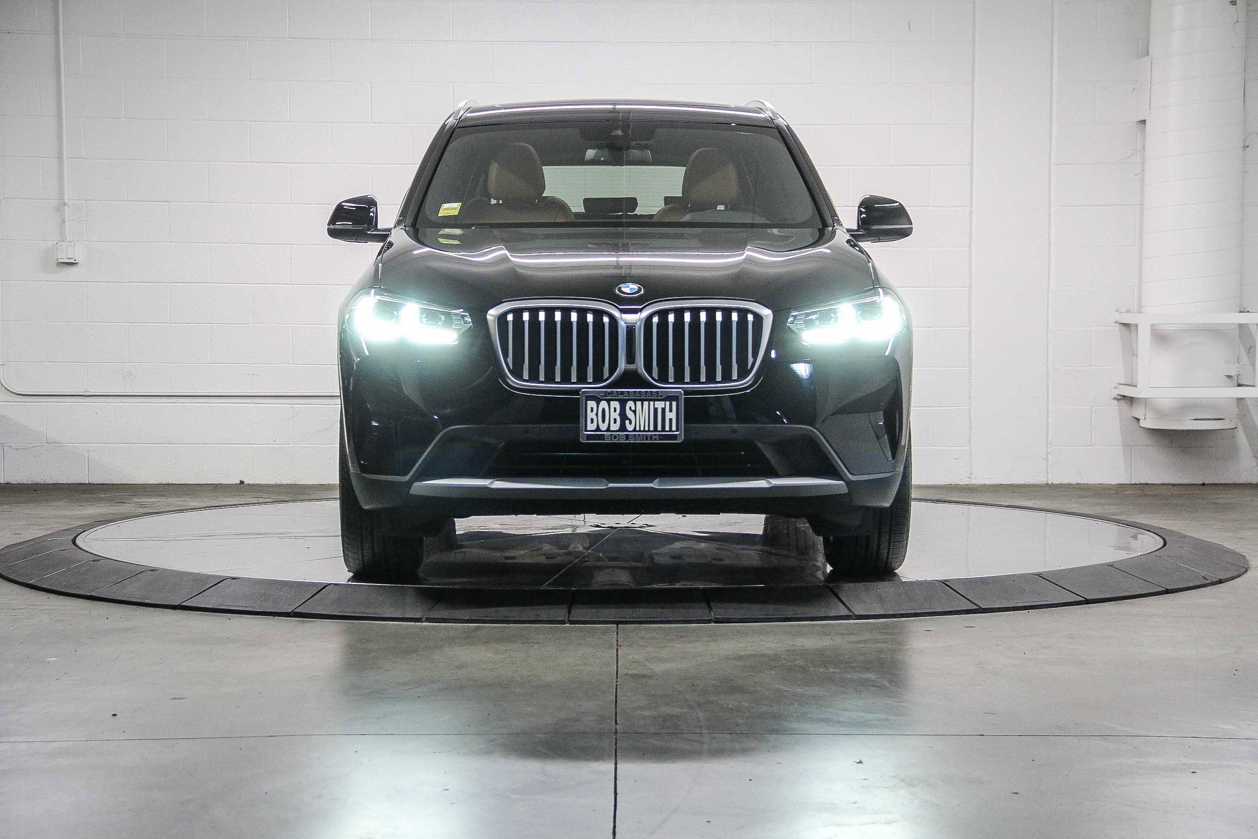 Certified 2022 BMW X3 xDrive30i w/ Convenience Package w/ZPA image 2