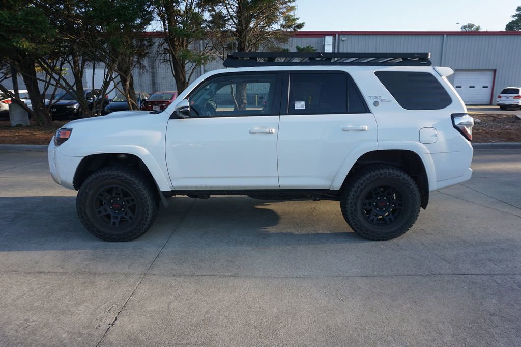 Used 2018 Toyota 4Runner TRD Off-Road Premium image 17