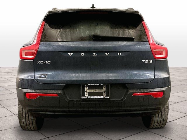 Used 2022 Volvo XC40 T5 R-Design w/ Advanced Package AWD/4WD image 5