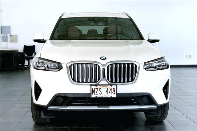 Used 2024 BMW X3 sDrive30i w/ Premium Package image 3