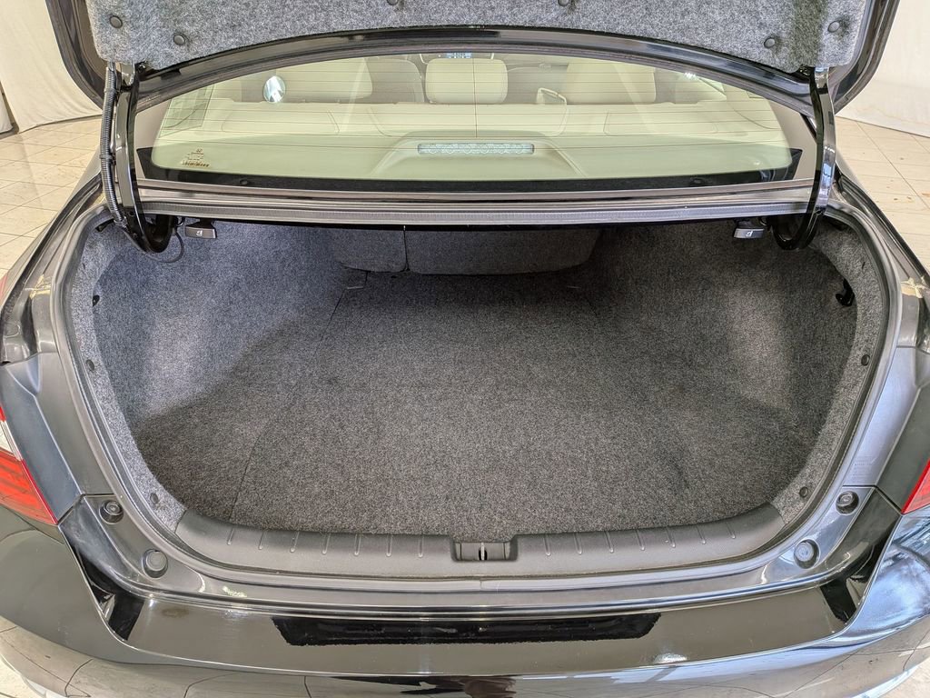 Used 2017 Honda Accord EX-L image 30