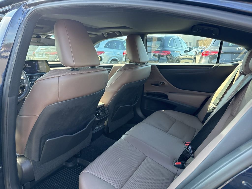 Used 2022 Lexus ES 350 w/ Premium Package image 10
