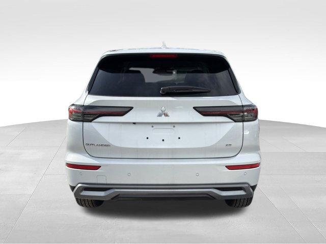 New 2026 Mitsubishi Outlander SE FWD image 4