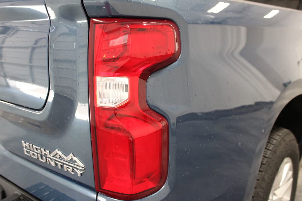 Used 2024 Chevrolet Silverado 1500 High Country w/ High Country Premium Package image 13