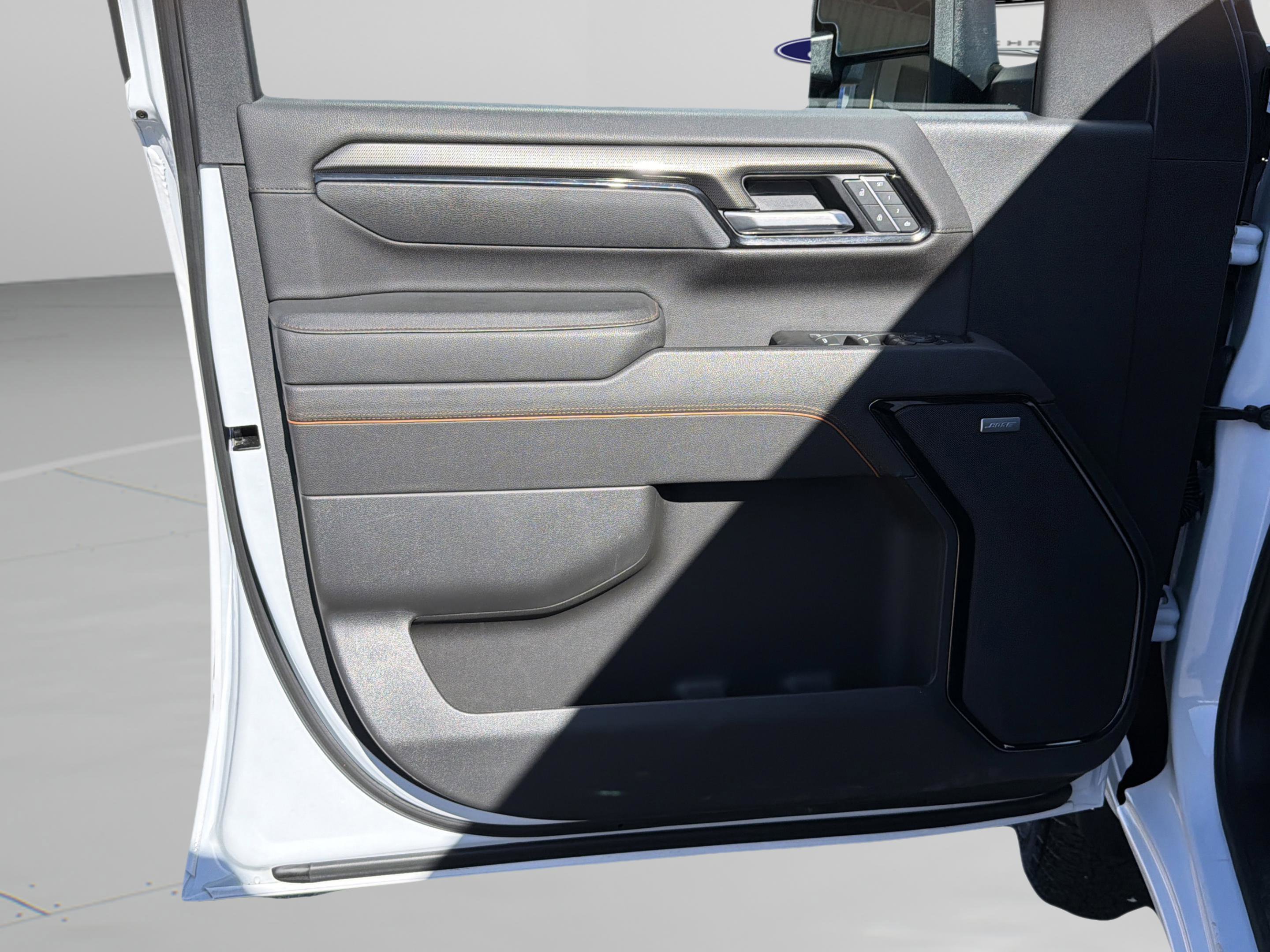 Used 2026 GMC Sierra 2500 AT4 image 20