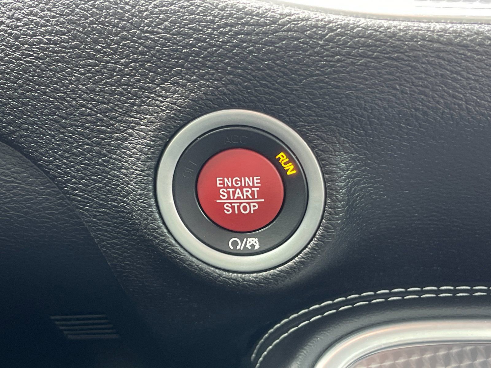 Used 2019 Dodge Challenger SRT Hellcat image 22