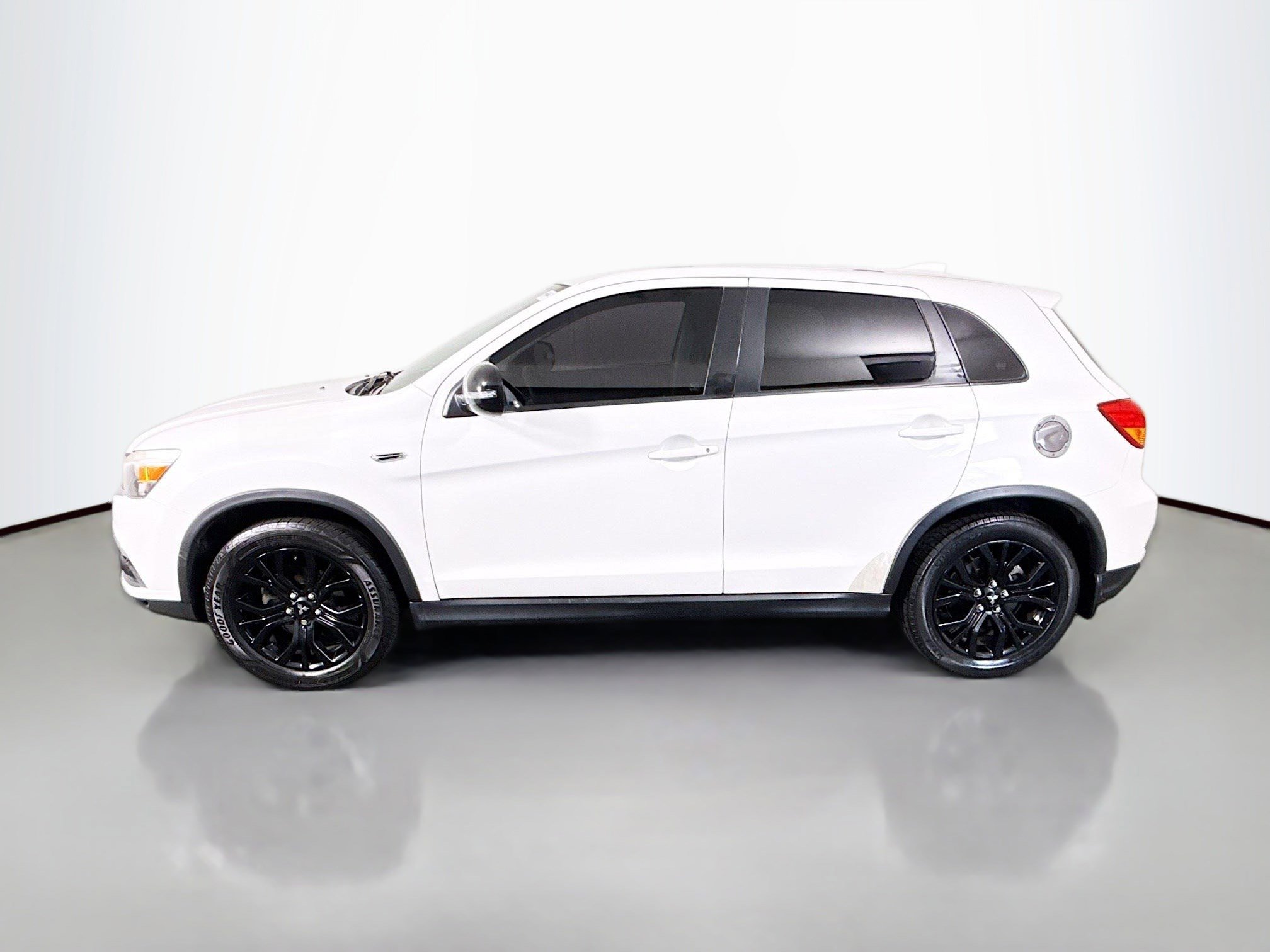 Used 2018 Mitsubishi Outlander Sport ES FWD image 6