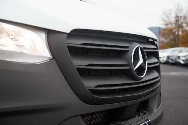 Used 2025 Mercedes-Benz Sprinter 2500 image 15