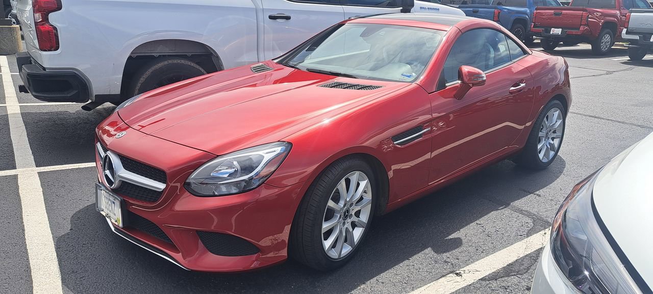 Used 2018 Mercedes-Benz SLC 300 image 3