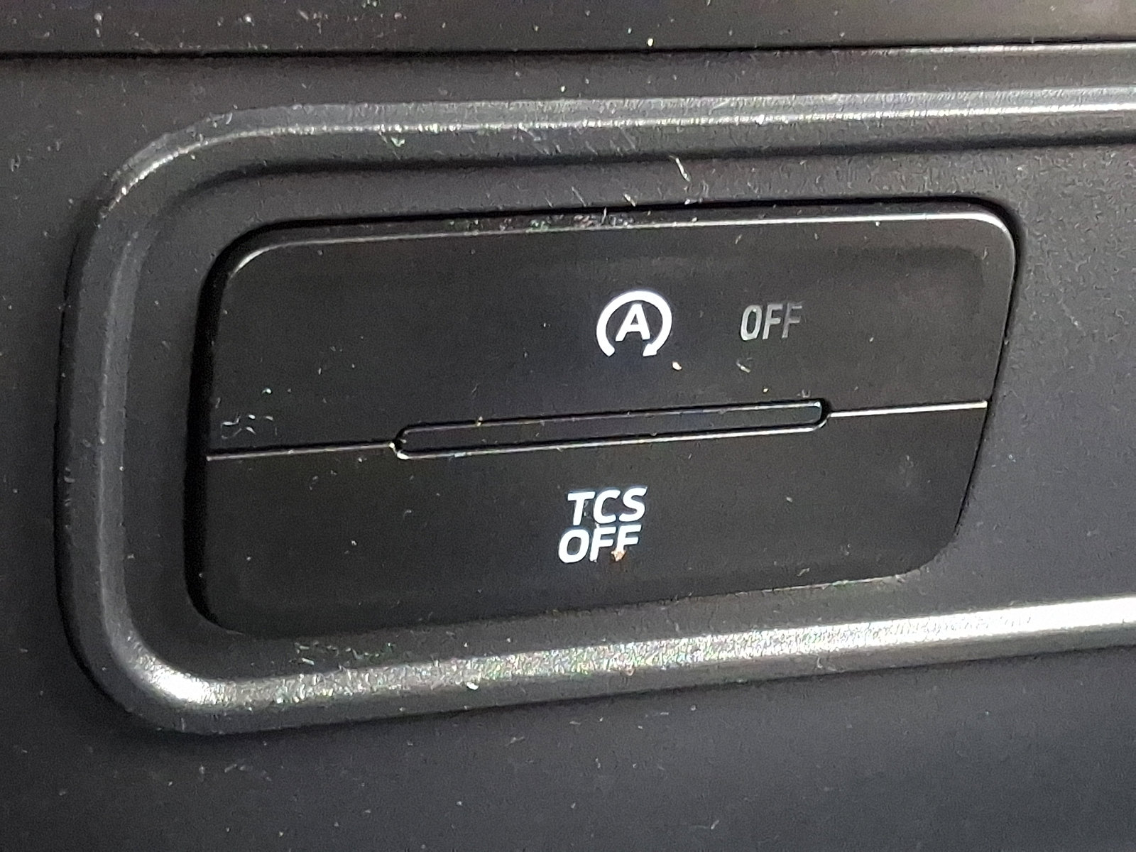 Certified 2018 Ford EcoSport S image 22