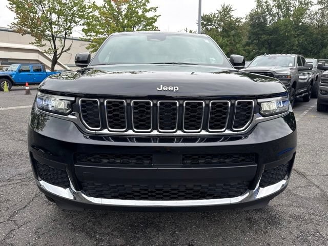 Used 2025 Jeep Grand Cherokee L Laredo w/ Luxury Tech Group I AWD/4WD image 2