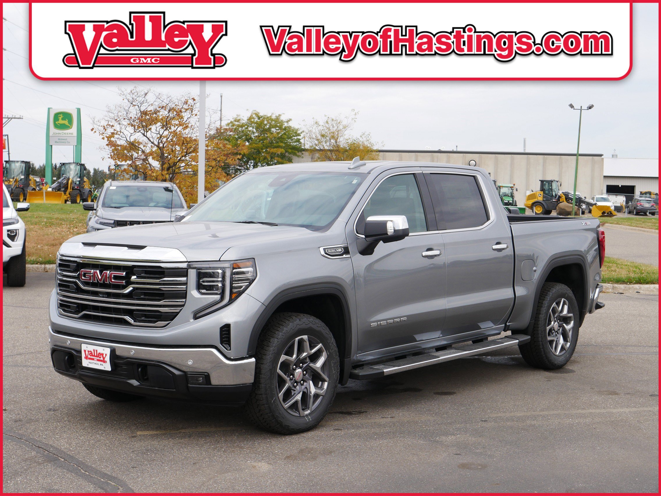 New 2026 GMC Sierra 1500 SLT w/ SLT Premium Plus Package image 2