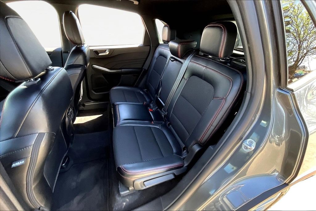 Used 2025 Ford Escape ST-Line image 23